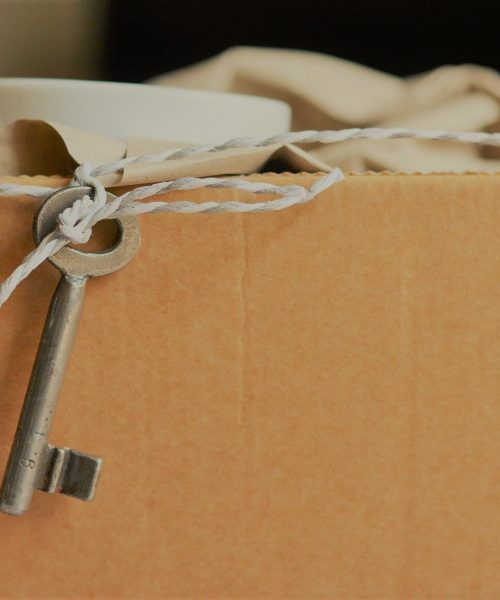 Boite de demenagement + clé